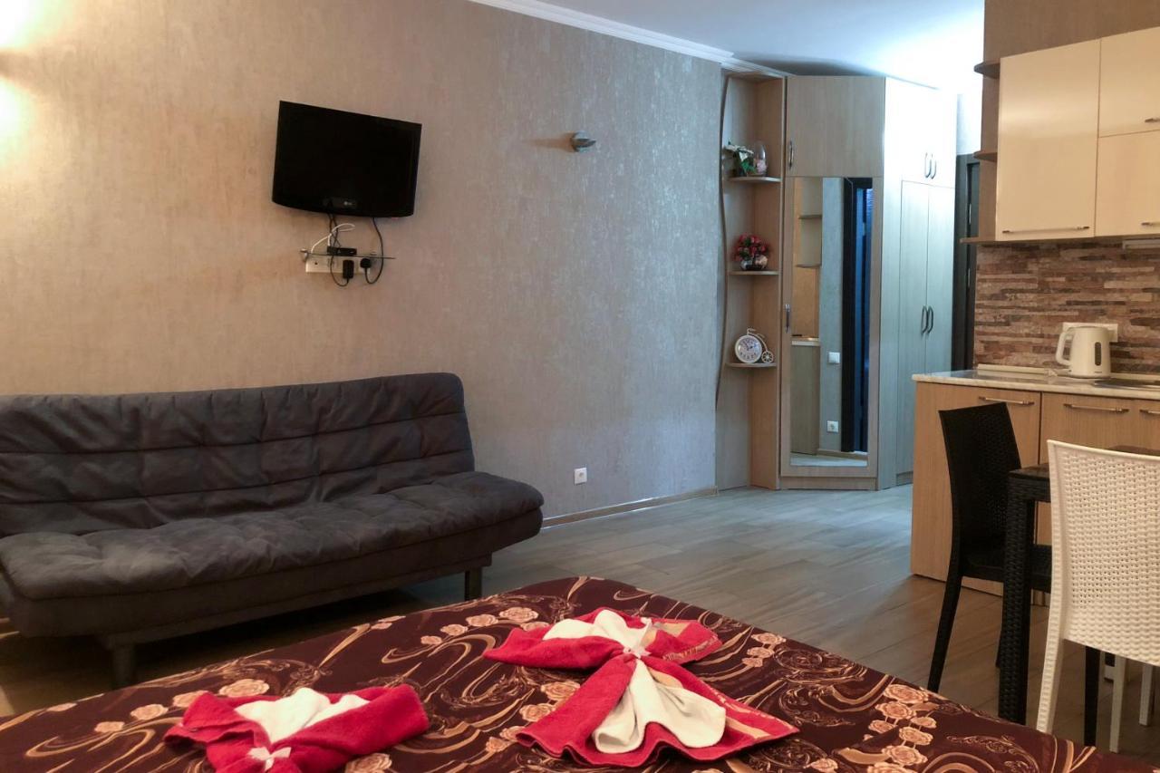 Black Sea Towers Batumi Exterior photo
