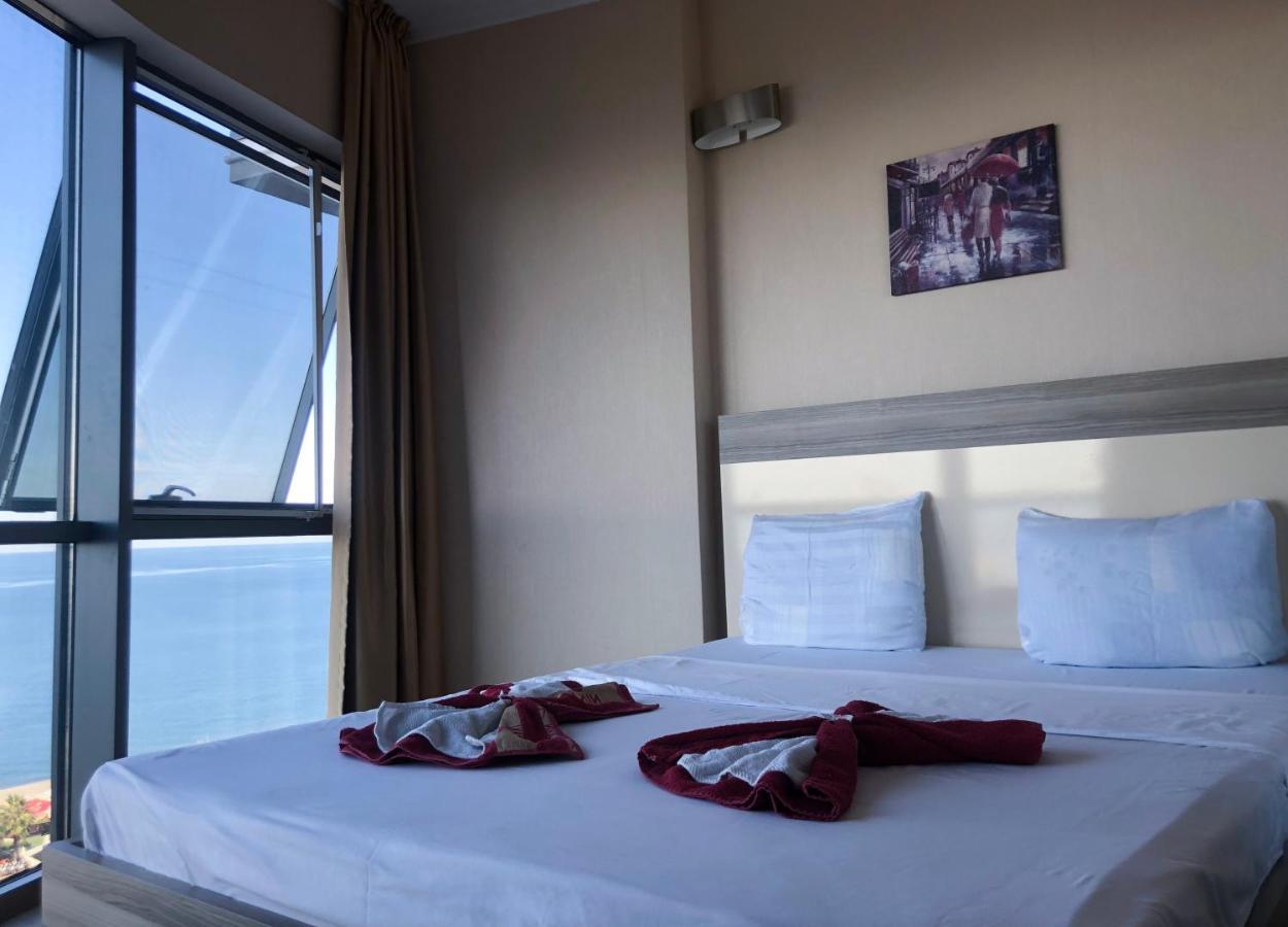 Black Sea Towers Batumi Exterior photo