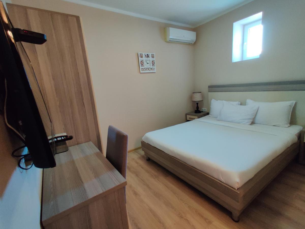 Black Sea Towers Batumi Exterior photo